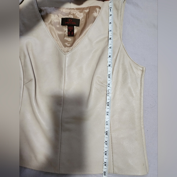 Vintage leather top/vest - Picture 11 of 12